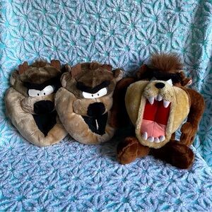 Vintage Taz Tasmanian Devil from Looney Toons Slippers & Plush lot Warner Bros